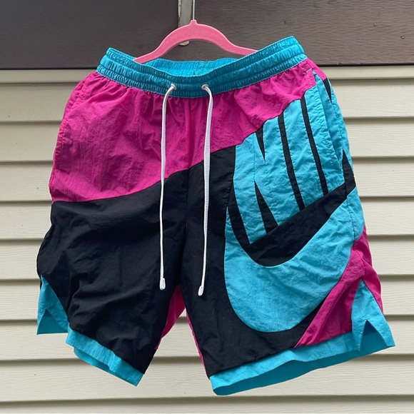 Nike Shorts - Picture 1 of 2